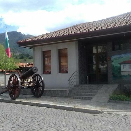 Калчевата Къща Hotell Klisura  Exteriör bild