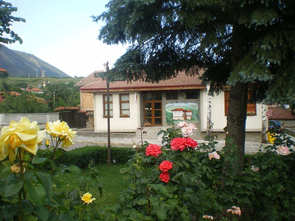 Калчевата Къща Hotell Klisura  Exteriör bild
